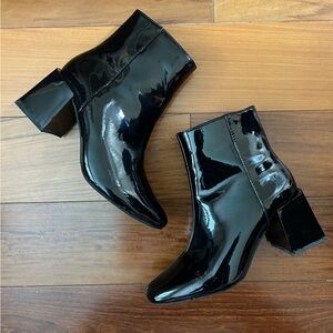 ASOS DESIGN Wide Fit Reed heeled ankle boots in black patent faux leather size 7